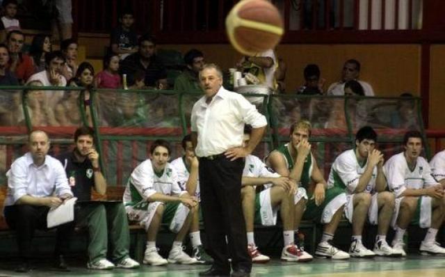 Lotterio sigue como t�cnico de Atenas