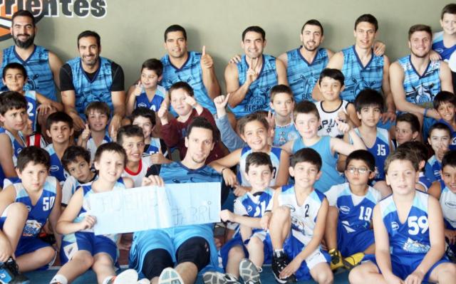 Ven�, ven� canta conmigo