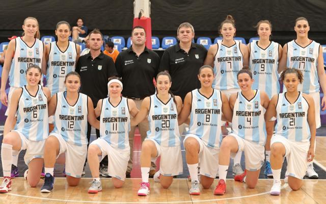 La selecci�n femenina viaja a Espa�a