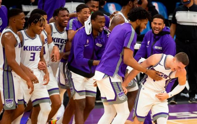 NBA PreSeason: Sacramento festej� de la mano de Kyle Guy