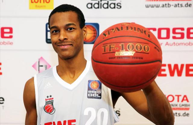 Alex Renfroe, un nuevo compa�ero para Nocioni y Mainoldi