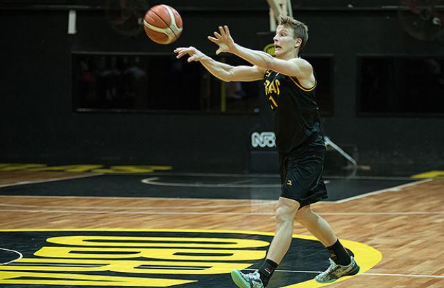 "La instituci�n va a proyectar sobre los j�venes"