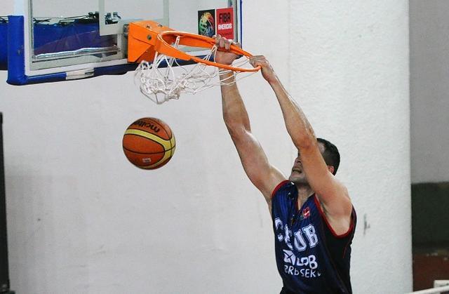 UniCEUB derrot� a Guerreros y sigue con chances