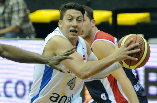 Malv�n sigue ganando