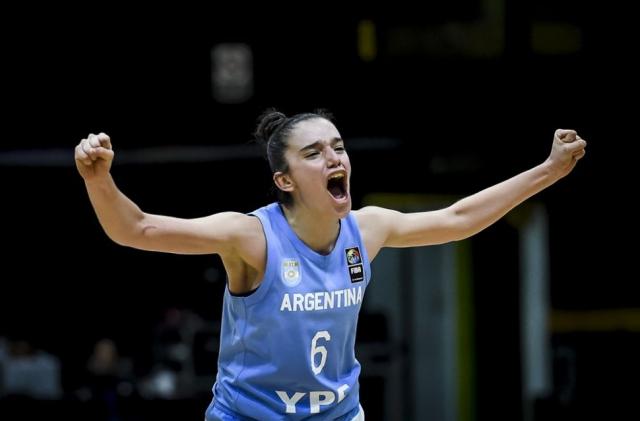 Argentina le gan� a M�xico y sigue con vida