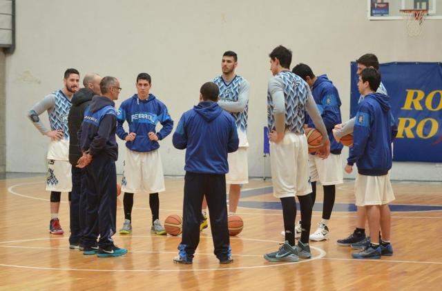 Pe�arol empez� a entrenar