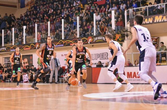San Mart�n asegur� un lugar en semifinales
