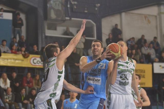 Bah�a lo gan� en una r�faga