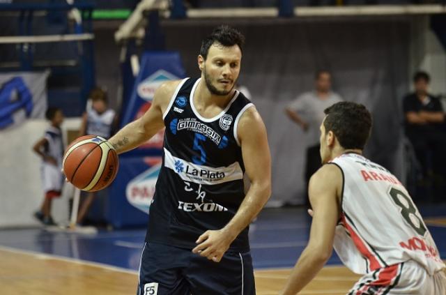 Salta peg� afuera, Viedma y Gimnasia adentro