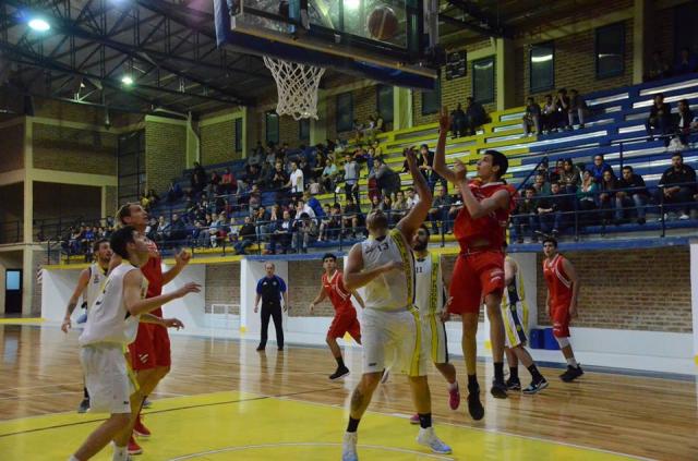 Independiente se prob� de cara al Federal, y sonr�e en U15