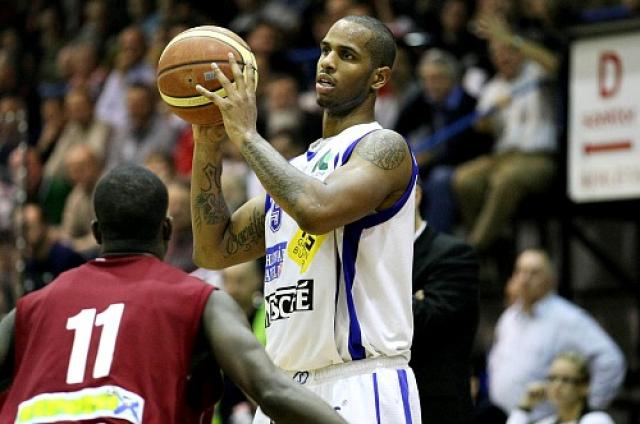 Llega Muhammad El-Am�n por De Jes�s en Atenas