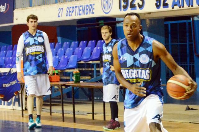 Se sum�  �Alex� Harris al trabajo �remero�