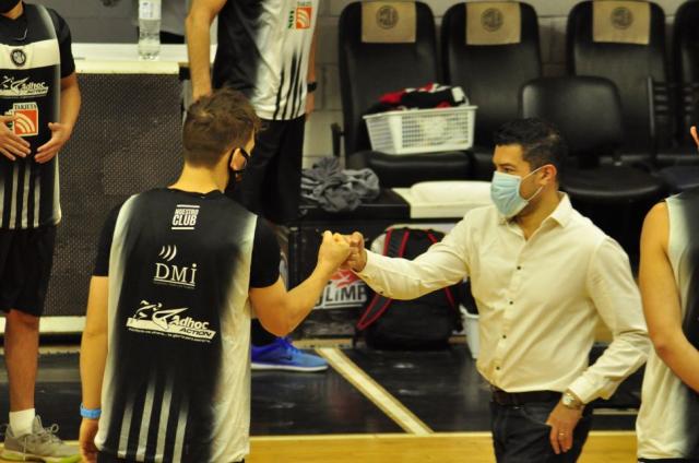 Comenz� Ol�mpico