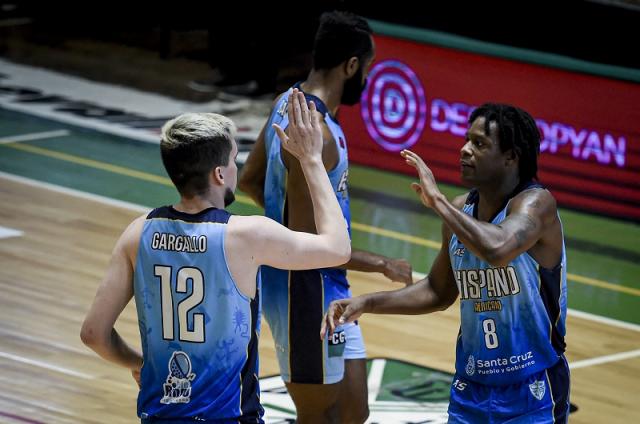 Rindi� y cumpli�