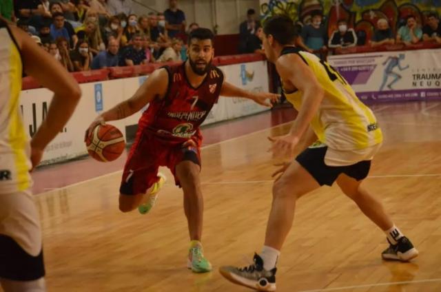 Uni�n al frente, Independiente con el cl�sico, Estudiantes con el cierre