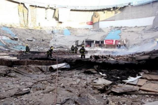 Incendio derrumba el techo del �Cilindro� de Montevideo