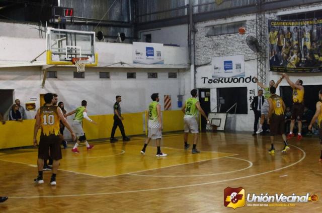 Buen triunfo de Uni�n Vecinal