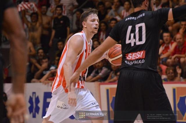 Instituto pis� m�s firme y habr� tercero