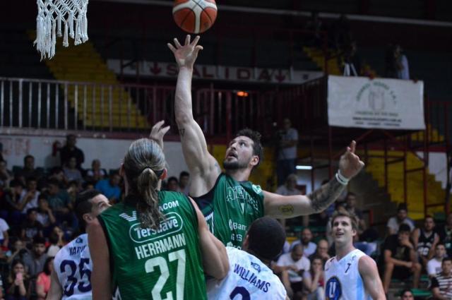 Se va de C�rdoba con saldo positivo