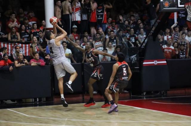 Sur: Quilmes sigue con r�cord perfecto