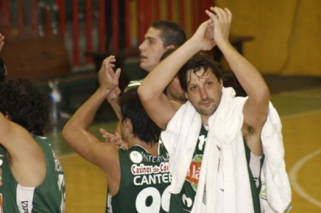 El rey ya est� en el trono