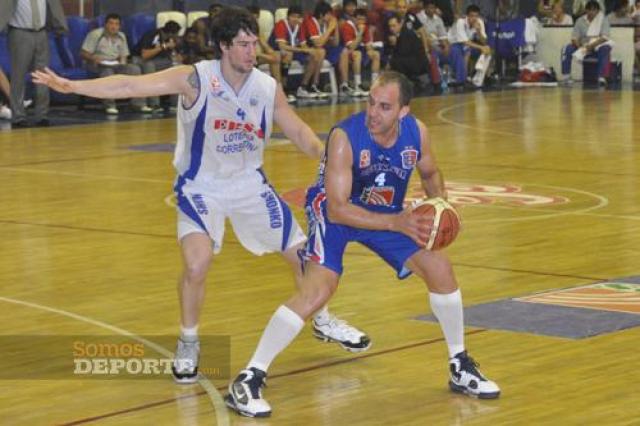 Quimsa bati� a Regatas y es el �nico l�der