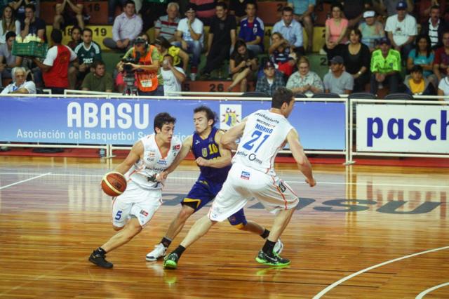 Victoria para el anfitri�n en su debut