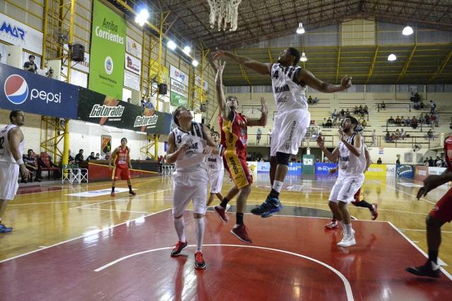 La punta cambi� de manos