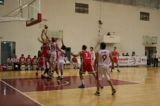 Uni�n y Barrio Parque dieron vuelta las ventajas