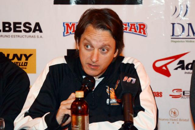 M�ller: "Reci�n ahora entrenamos con el equipo completo"