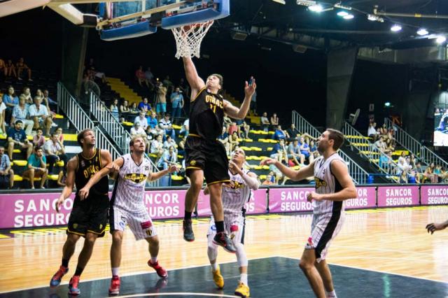 El Tacho peg� justo