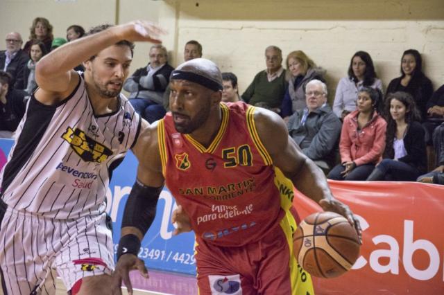 M�s cerca del tres