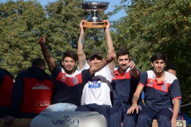 Quimsa festej� el t�tulo en Santiago con un recibimiento multitudinario