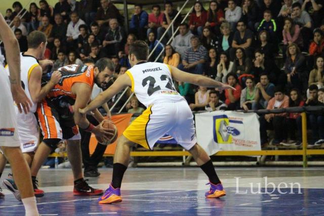 Uni�n sigue indetenible