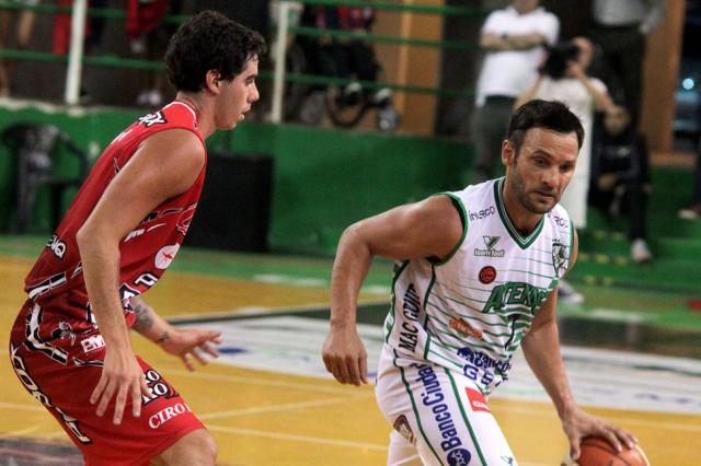 Atenas gan� un partido clave ante Quilmes