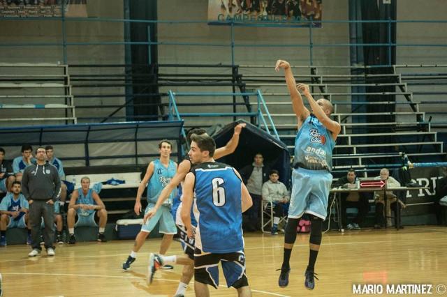 Racing sac� chapa y sigue invicto