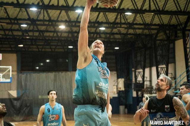 Racing sac� chapa y sigue invicto
