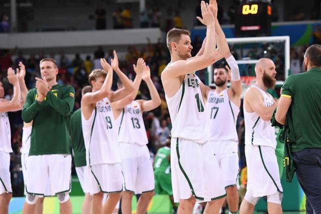 Lituania se llev� una trabajada victoria