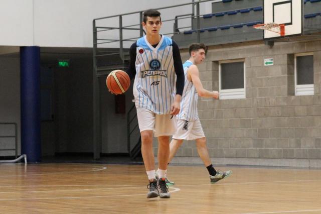 Pe�arol viaja a Olavarr�a a buscar rodaje