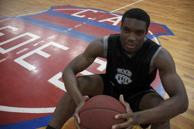 Nesbitt por Logins en Ol�mpico