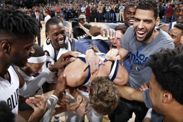 Nowitzki qued� en la historia