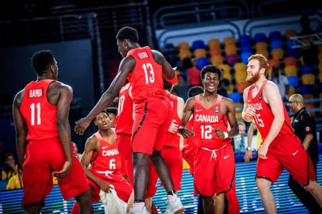 Canad� e Italia dieron los bacatazos y definen el torneo