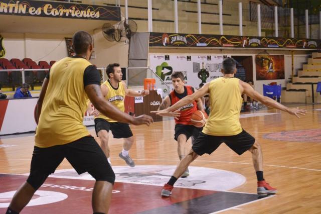 San Mart�n viaj� a Paraguay para jugar un amistoso