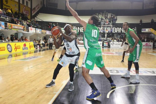 Ol�mpico campe�n del Cuadrangular La Banda