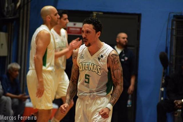 Atenas campe�n en Uruguay