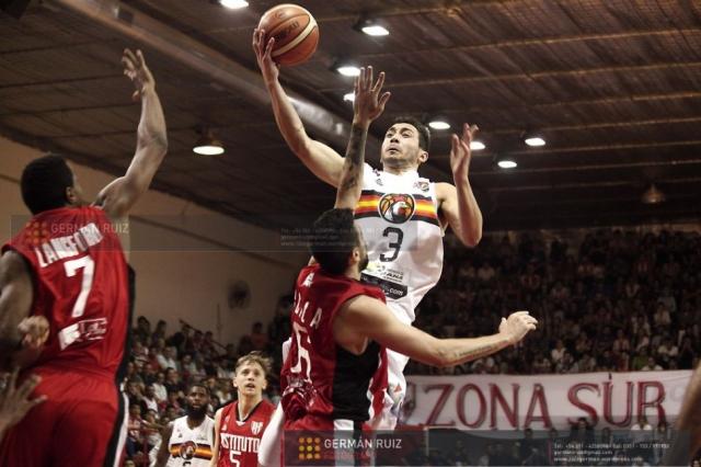 San Mart�n alcanz� la gloria en C�rdoba