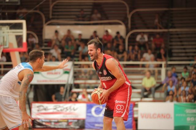 Uni�n baj� al puntero