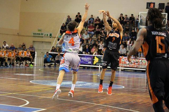 Se mete en la discusi�n