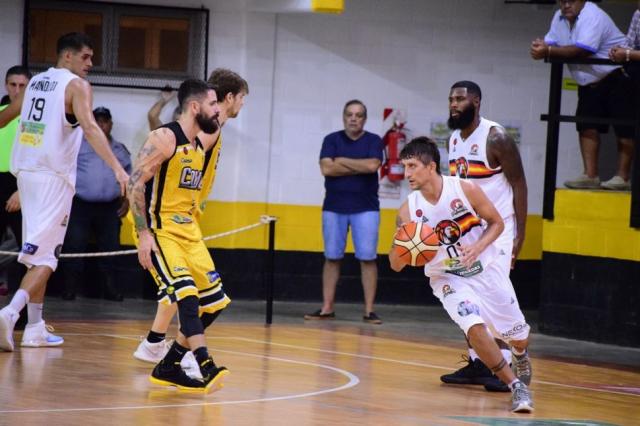 Set a favor de San Mart�n