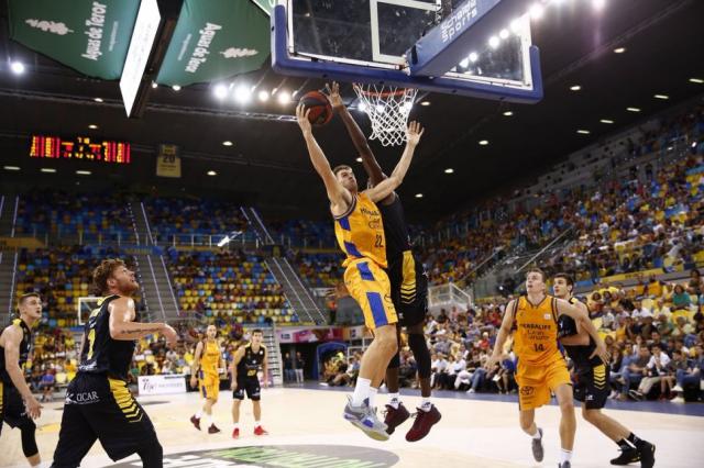 Brussino con otro cl�sico festejo